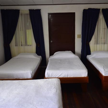 Hotel Sierpe River- Oleaje Sereno Kültér fotó